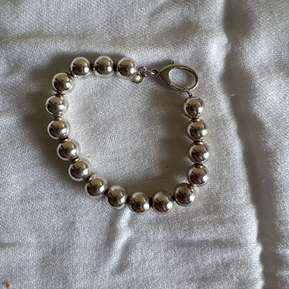 Tiffany&Co, Sterling Silver Beaded Bracelet, 10 mm beads.
